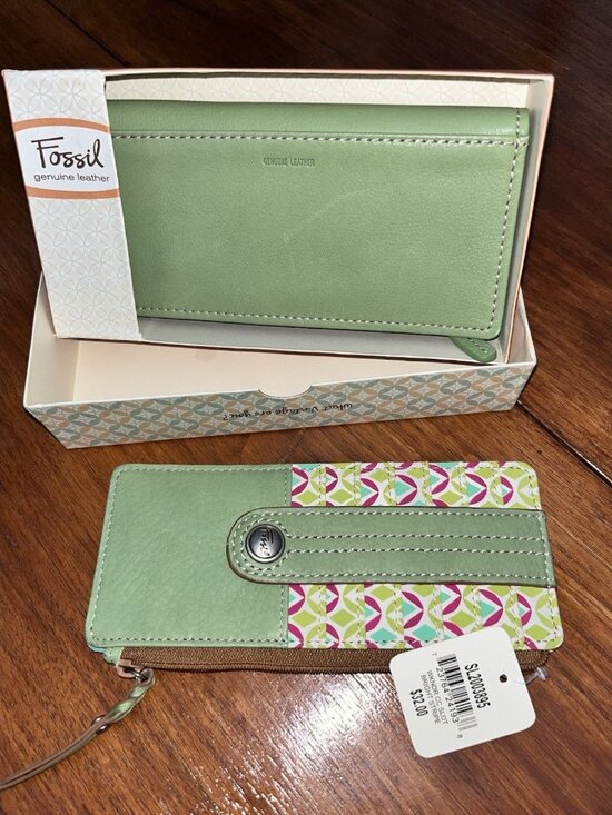 Fossil Handbags - NEW Vintage Fossil Zip Arround Wallet Geometric Print Set